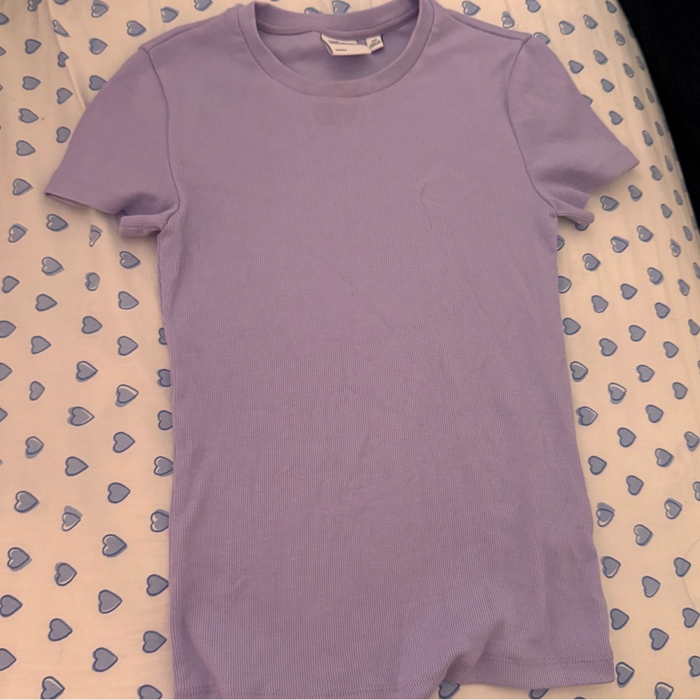 Aritzia Lilac Short Sleeve Tee